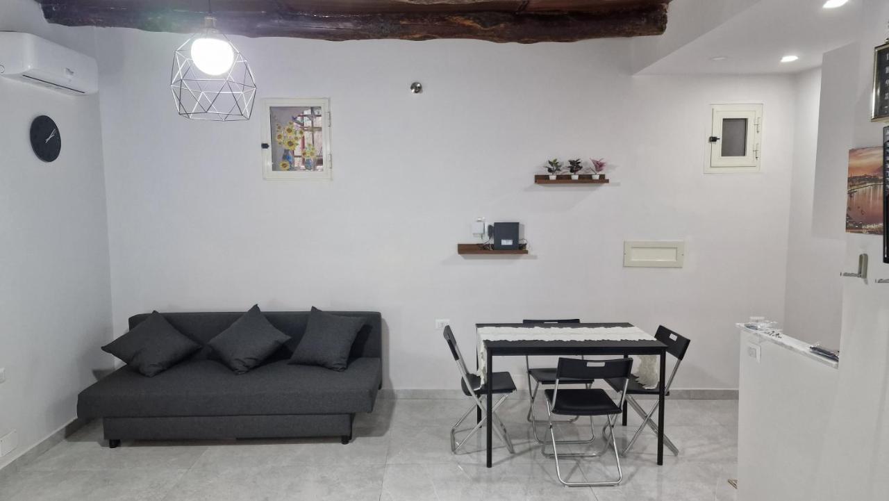 Vincent'S House Apartment Napoli Exterior foto