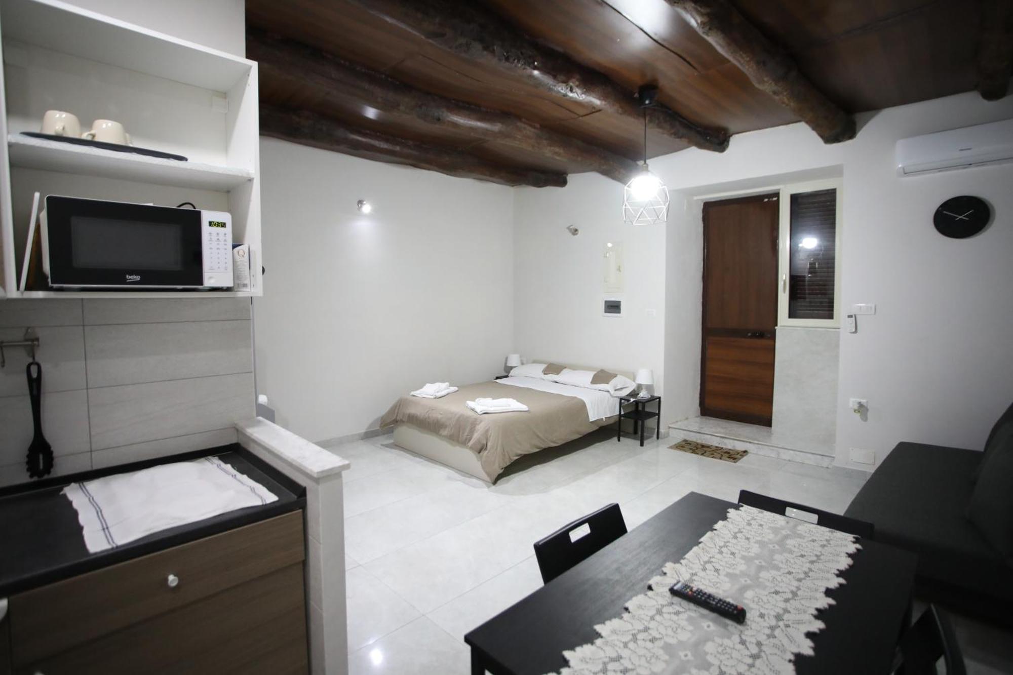 Vincent'S House Apartment Napoli Exterior foto